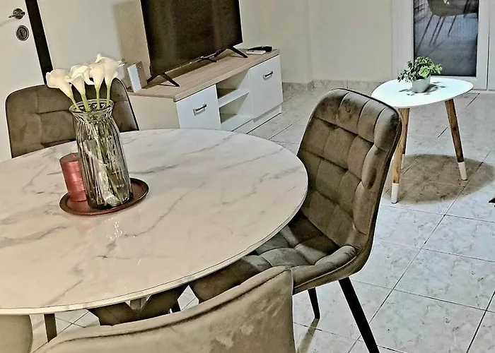 Soli Apartment Апартаменты Неи-Эпиватай