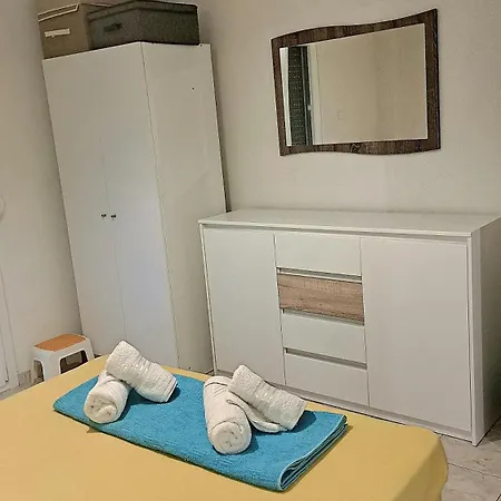 Soli Apartment * Neoi Epivatai